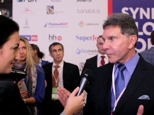 Роберт Чалдини: 6 принципов успешных продаж