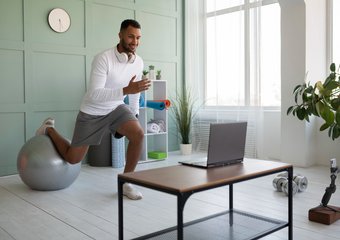 Почти половина офисных работников готовы заниматься спортом на рабочем месте