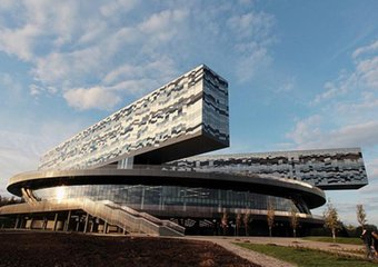 Ректор Сколковского института покинет свой пост