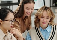 Влияние поколения зумеров на корпоративную культуру: как адаптировать бизнес под новую рабочую силу