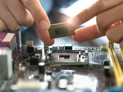 Как и кто разрабатывает профстандарты