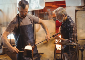 Спрос на рабочих специалистов вырос в 2 раза: топ-3 профессии