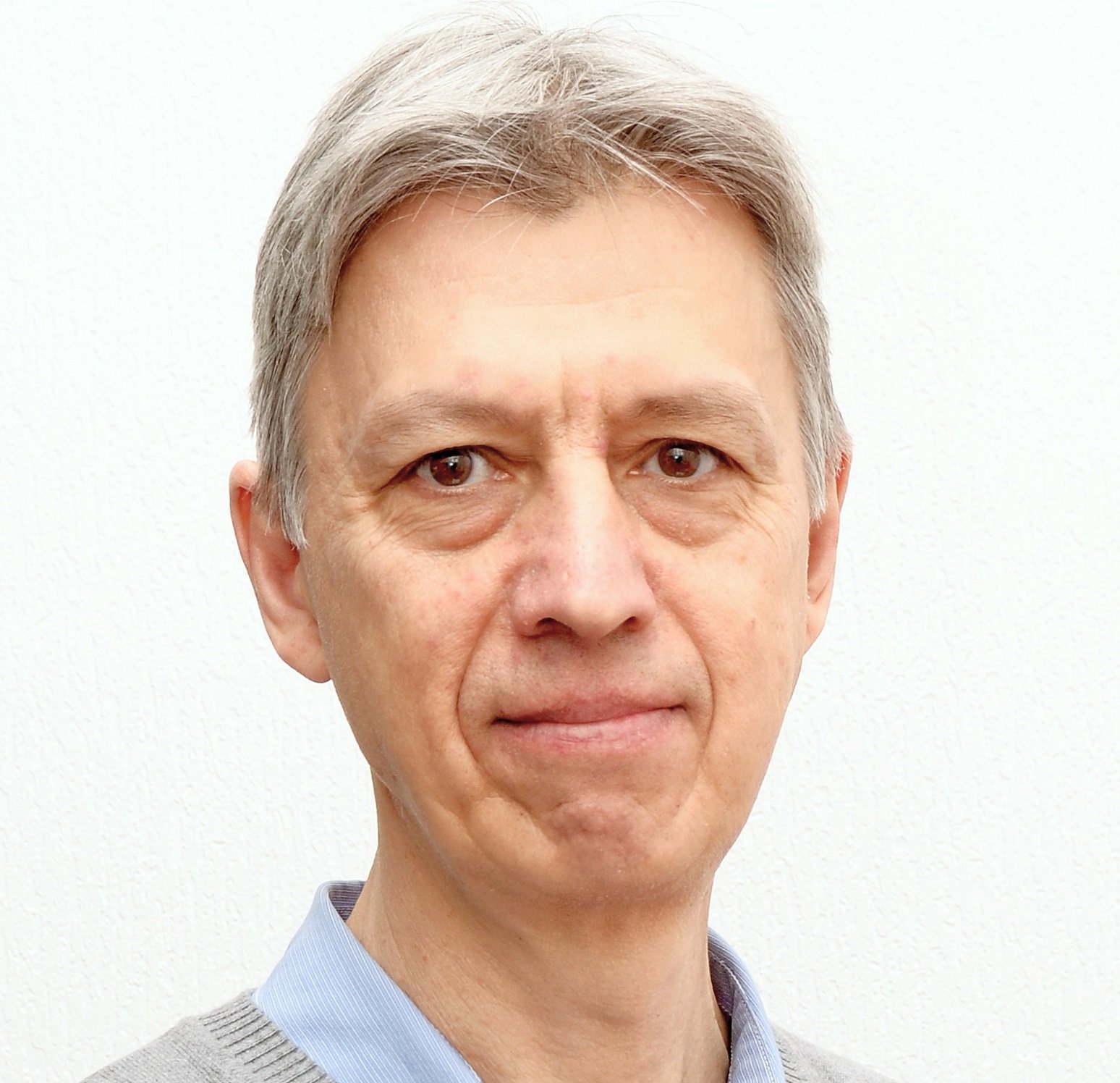 Азат Хакимов