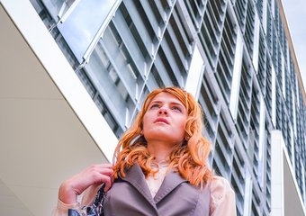 Женщины-боссы подвергаются харрасменту чаще, чем рядовые сотрудницы