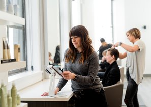 Без резких движений: как руководителю убедить сотрудников использовать все возможности CRM