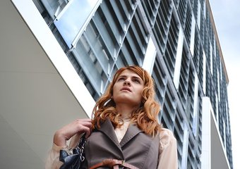 Как человеческий фактор мешает женщинам строить карьеру