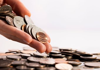 Работодатели в США готовы платить больше за специалистов с навыками работы с ИИ