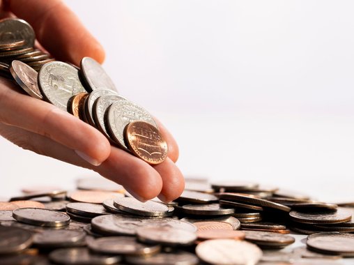 Богатство по-русски: лишь 4% считают себя состоятельными