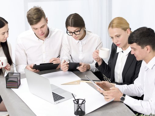 На ком держатся well-being программы в компаниях: как помочь руководителям в работе с сотрудниками?