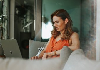 Диалог с персоналом в новой реальности: треть российских работодателей уверены, что на фоне кризиса их сотрудники стали работать лучше