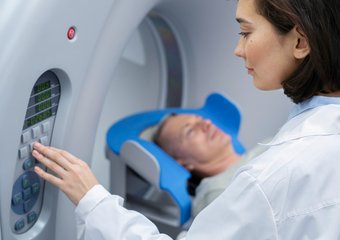 Чекапы, спорт и профосмотры: какой непривычный ДМС выбирают компании