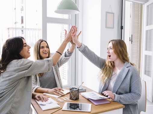 HR-эксперт Лоикова: Дружба с коллегами может привести к увольнению