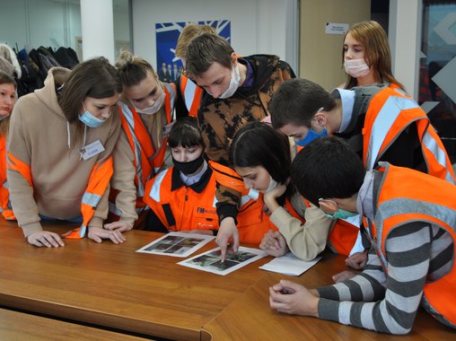 От участия в ярмарках вакансий до экскурсий в компанию: как работать с вузами