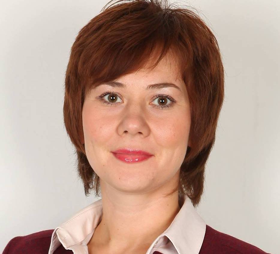 Елена Лимонова