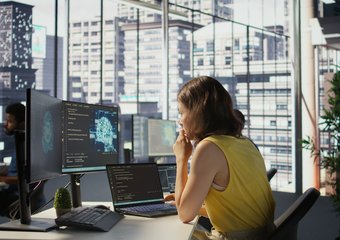 Россияне скрывают свои навыки работы с ИИ от работодателей