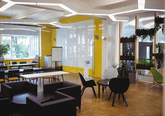 McDonald's временно закрывает офисы из-за сокращения персонала