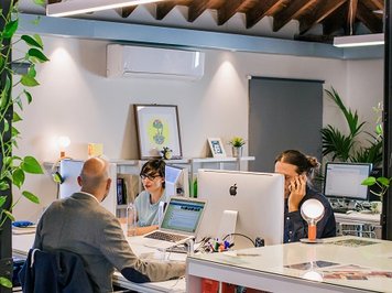 Нужен ли работникам дополнительный выходной?