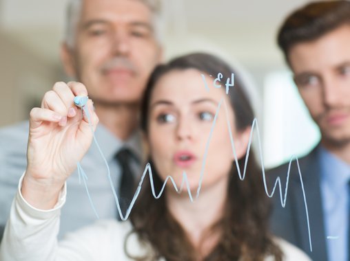 Экономическая неопределенность: антикризисные HR-стратегии для удержания мотивации и продуктивности