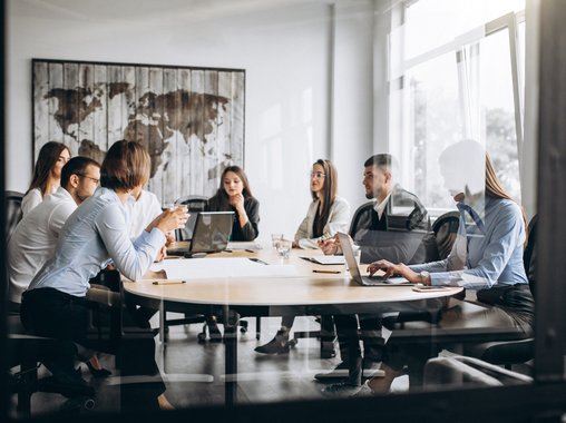 Salesforce призвала сотрудников вернуться в офисы ради благотворительности