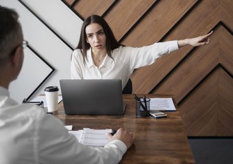 Эксперт Котлярова разъяснила, когда курение на рабочем месте может привести к увольнению