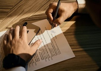 Инициативная группа работников Тинькофф-банка намерена подать коллективный иск