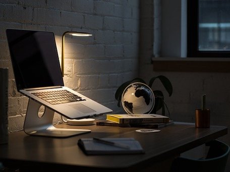 Иностранный работник: как оформить, пока границы закрыты