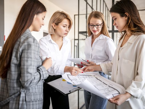 Ограничения женского труда: законные и незаконные