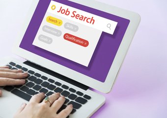 76% россиян продолжают следить за вакансиями после трудоустройства