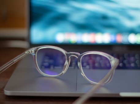 Советы специалиста: как не испортить зрение на удаленной работе