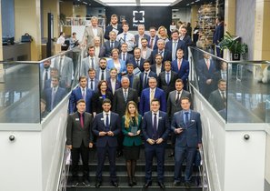 Вектор: как Академия Ростеха обучает технологических лидеров