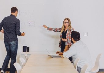 Как назовешь, так и поплывет!