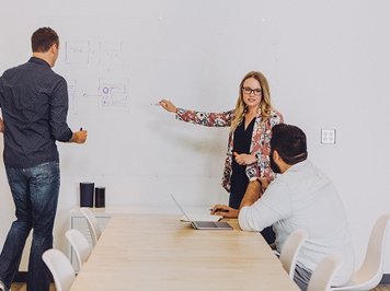 Как назовешь, так и поплывет!