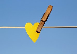 Как организовать креативный корпоратив на 8 марта