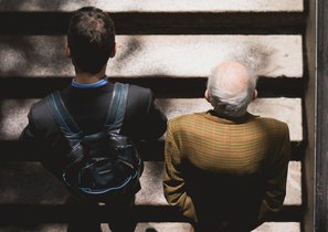 Какой возраст сотрудников оптимальный?