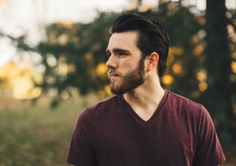 Какую работу ищут мужчины: популярные массовые профессии