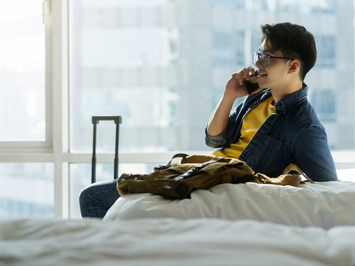 Китайская компания уволила сотрудника за больничный на курорте