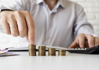 Не зарплатой единой: что стало главным бонусом для рабочих и офисных сотрудников в 2025 году