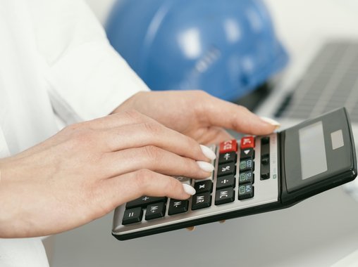 МРОТ в 2026 году может вырасти до 27 093 рублей