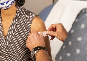 Кто и когда может получить 2 дополнительных дня отпуска по вакцинации?