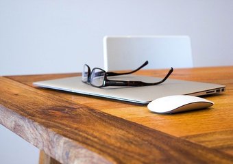 Роструд напомнил работодателям об оплате дополнительных выходных