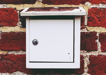 Одна из самых распространенных причин утечек информации – ошибка в имени адресата