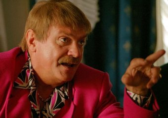 5 самых странных деловых атрибутов, или куда смотрели стилисты прошлого?