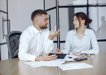 Что приносит больше денег: переговоры о зарплате или смена работы?