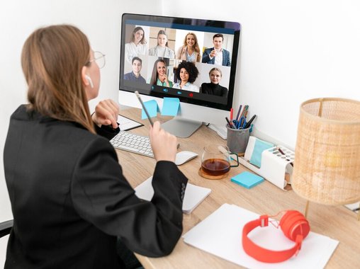 Количество рабочих онлайн-встреч за последний год выросло в 3 раза