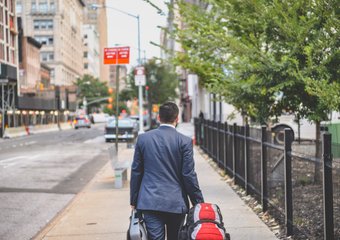Может ли компания сократить сотрудника, если он не пройдет внешнюю аттестацию?