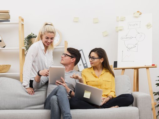 70% россиян ценят в работе с родственниками готовность прийти на помощь