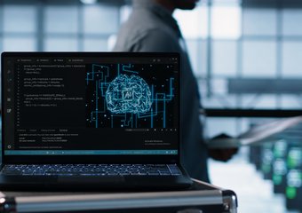 Охота за талантами в ИИ: OpenAI переманила специалиста, которому Meta* платила $200 млн