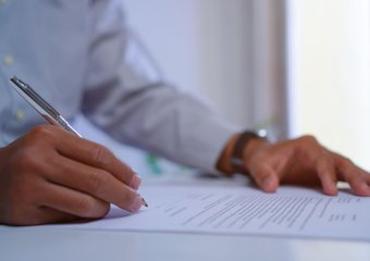 Медианная зарплата штатных текстовых специалистов достигла 120 тысяч рублей, а UX-редакторы зарабатывают почти 185 тысяч