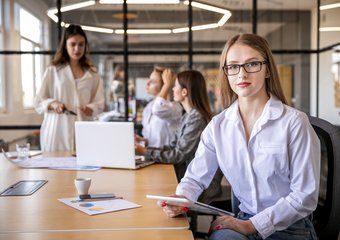 В Москве законодательно закрепили термин «молодой работник»