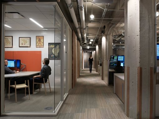 Как женщине из России сделать карьеру на Западе